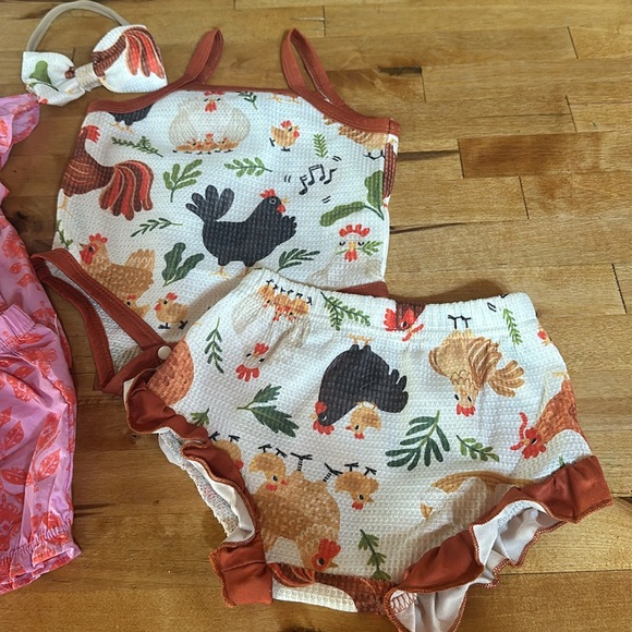 Matching Outfits - Picture 3 of 6